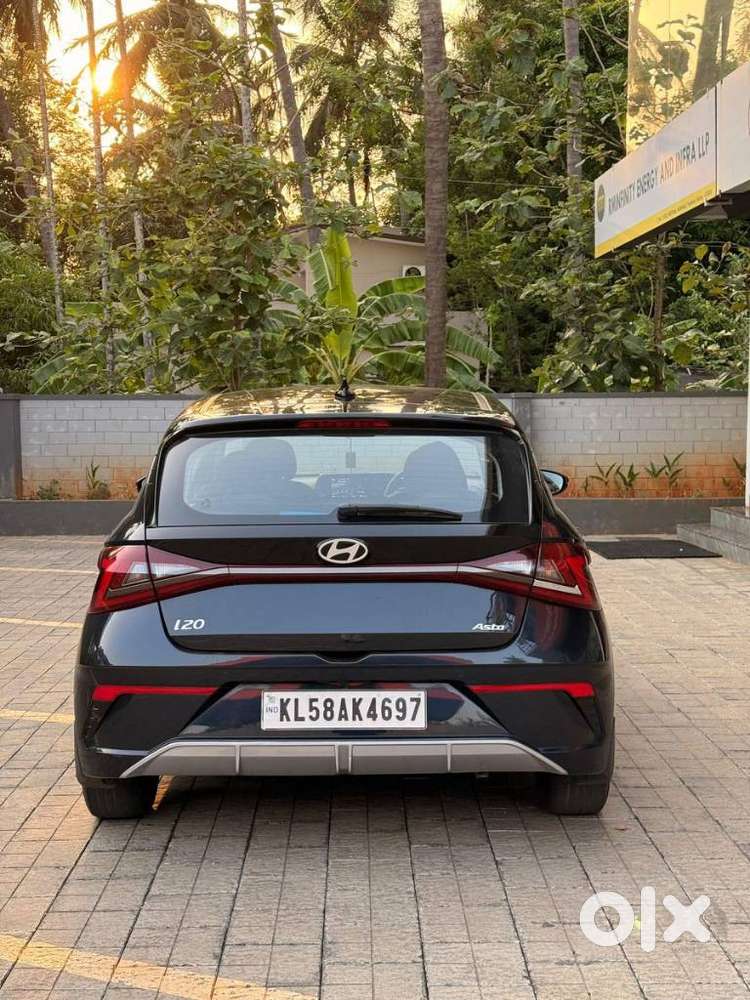 Hyundai I20 Asta (o) 1.2 Mt, 2024, Petrol