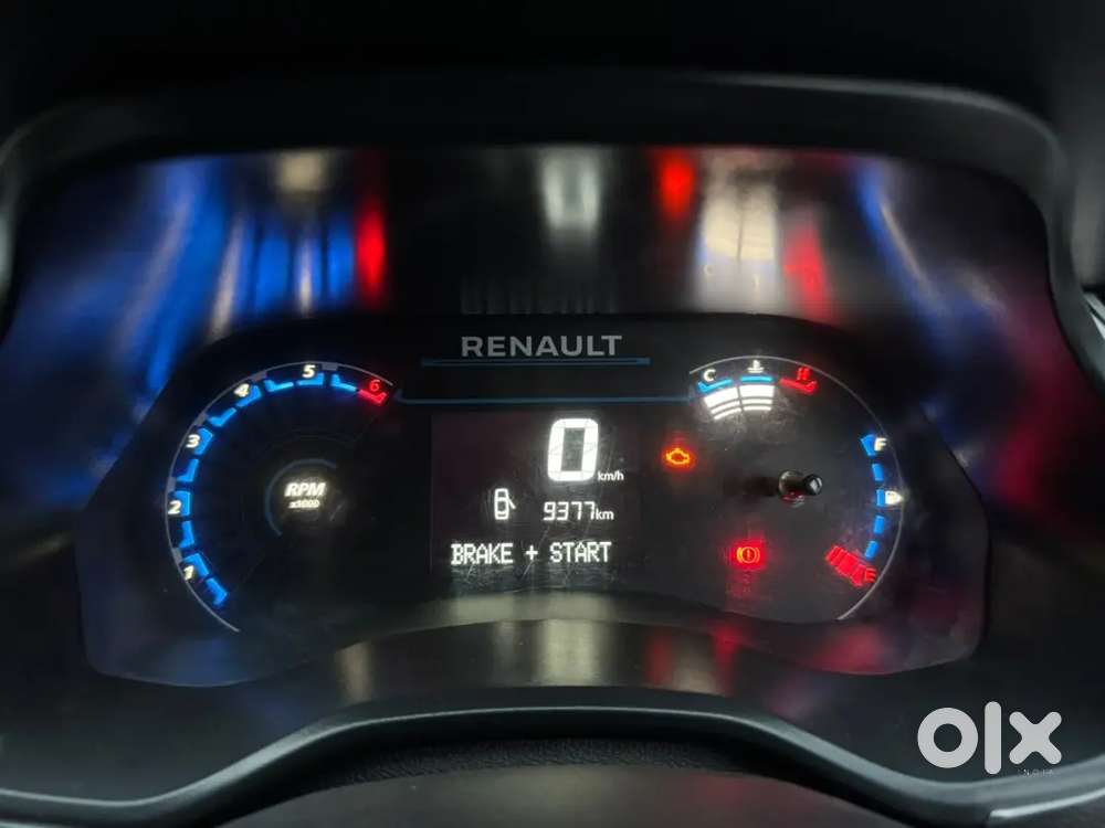 Renault Triber 1.0 Rxz 2023 Model