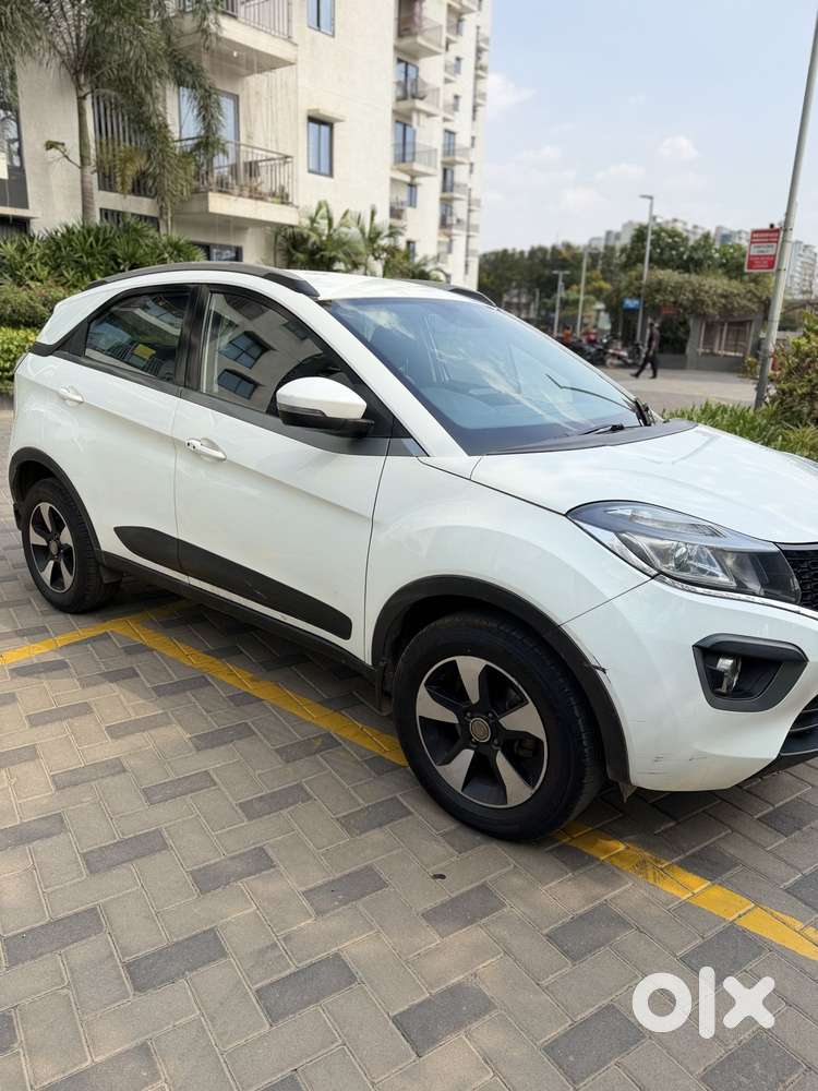 Tata Nexon 1.2 Revotron Xza Plus, 2019, Petrol