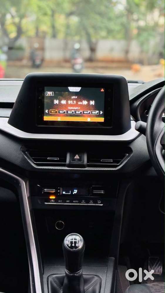 Maruti Suzuki Brezza, 2023, Petrol