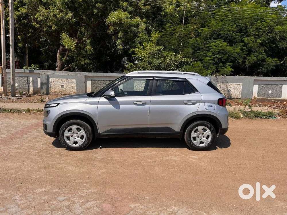 Hyundai Venue Sx, 2022, Petrol