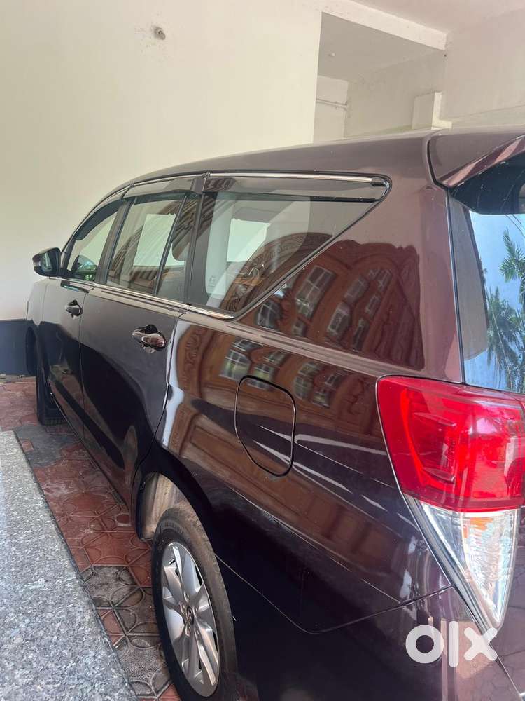 Toyota Innova Crysta, 2017
