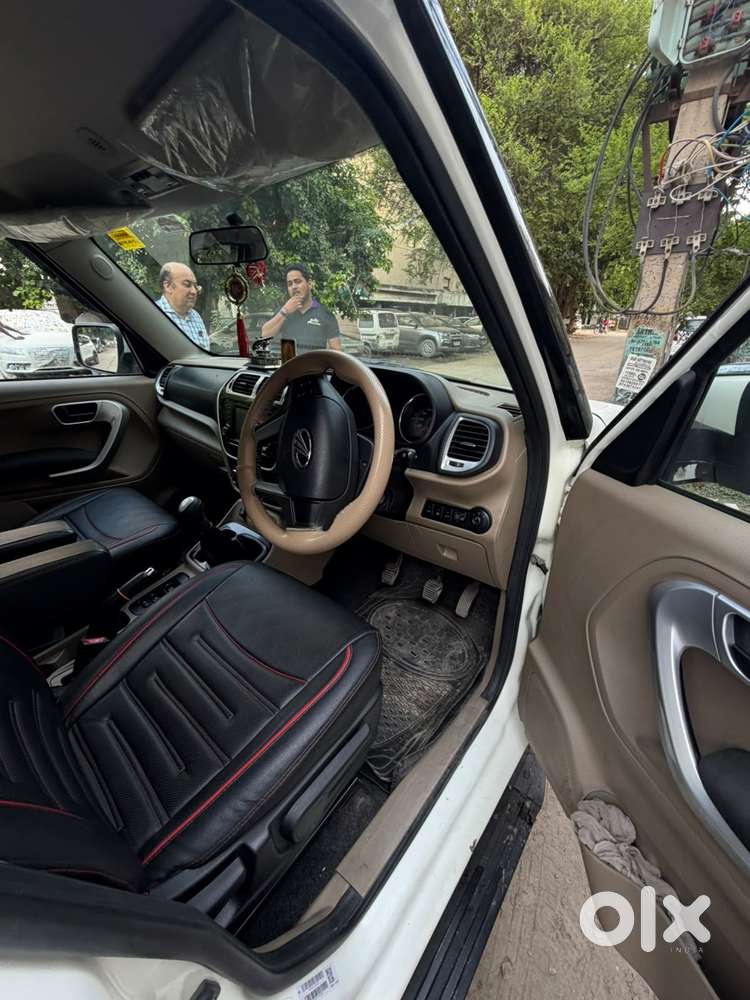 Mahindra Tuv 300 T10, 2018, Diesel