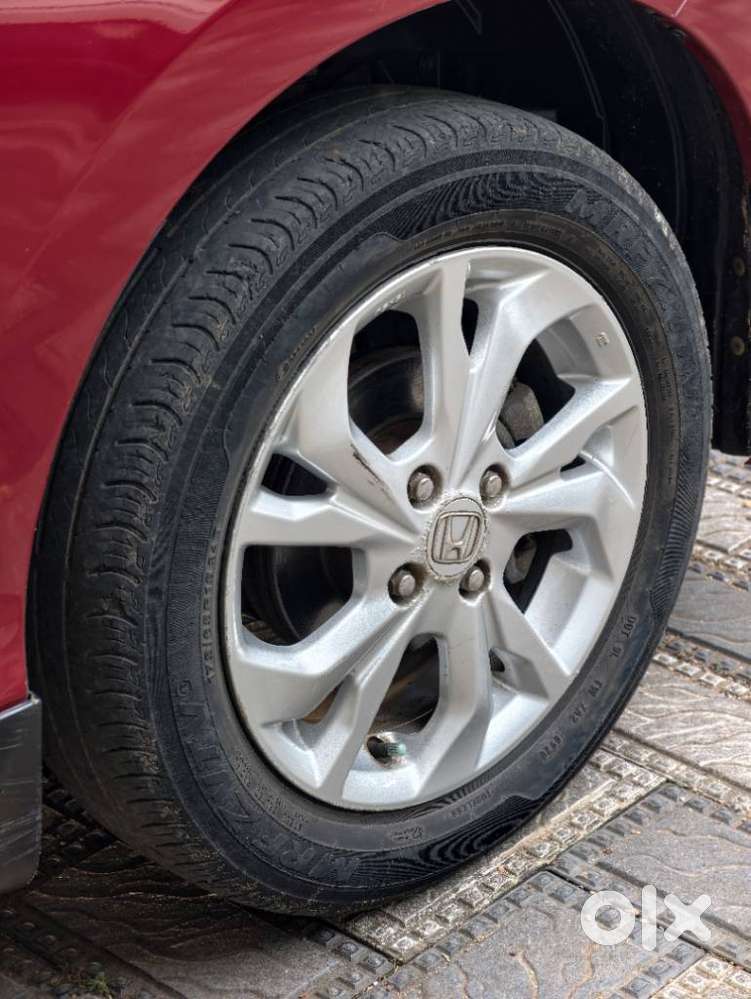 Honda Amaze 2nd Gen Vx, 2020, Petrol