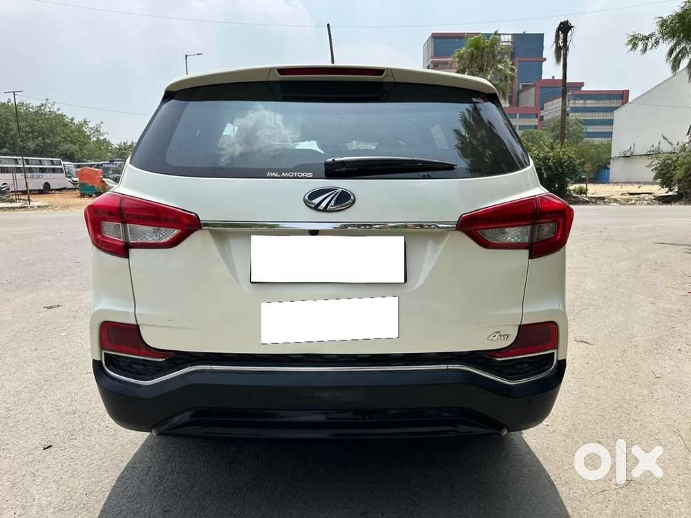 Mahindra Alturas G4 4wd At, 2019, Diesel