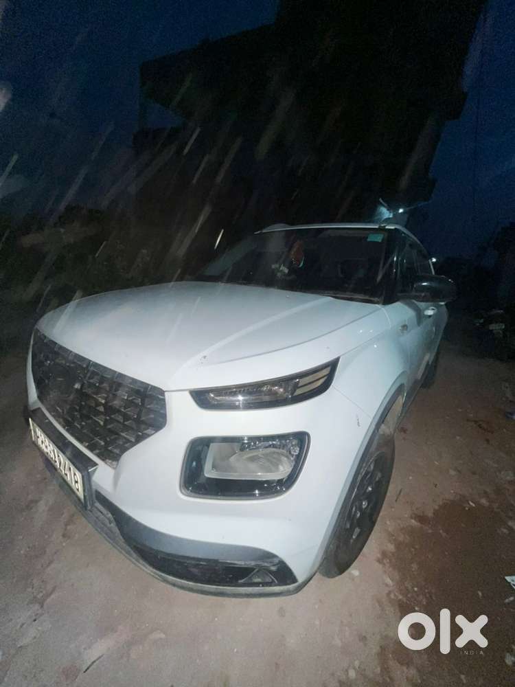 Hyundai Venue Petrol 2021