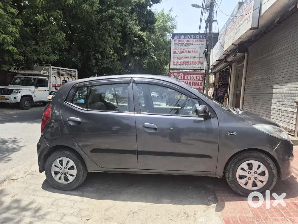 Hyundai I10 2012 Petrol 75000 Km Driven
