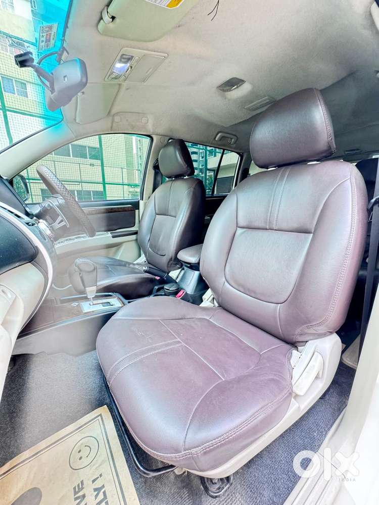 Mitsubishi Pajero Sport 4x4 Dual Tone, 2016, Diesel