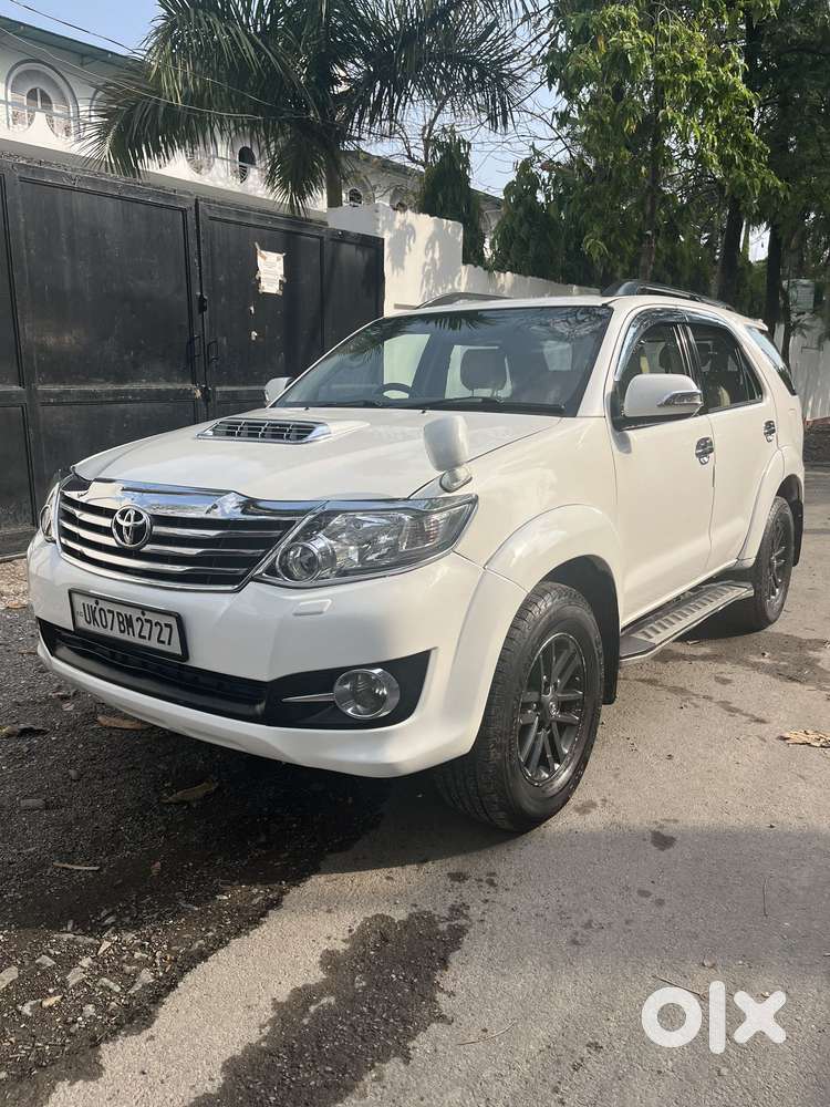 Toyota Fortuner 3.0 Ltd, 2015, Petrol