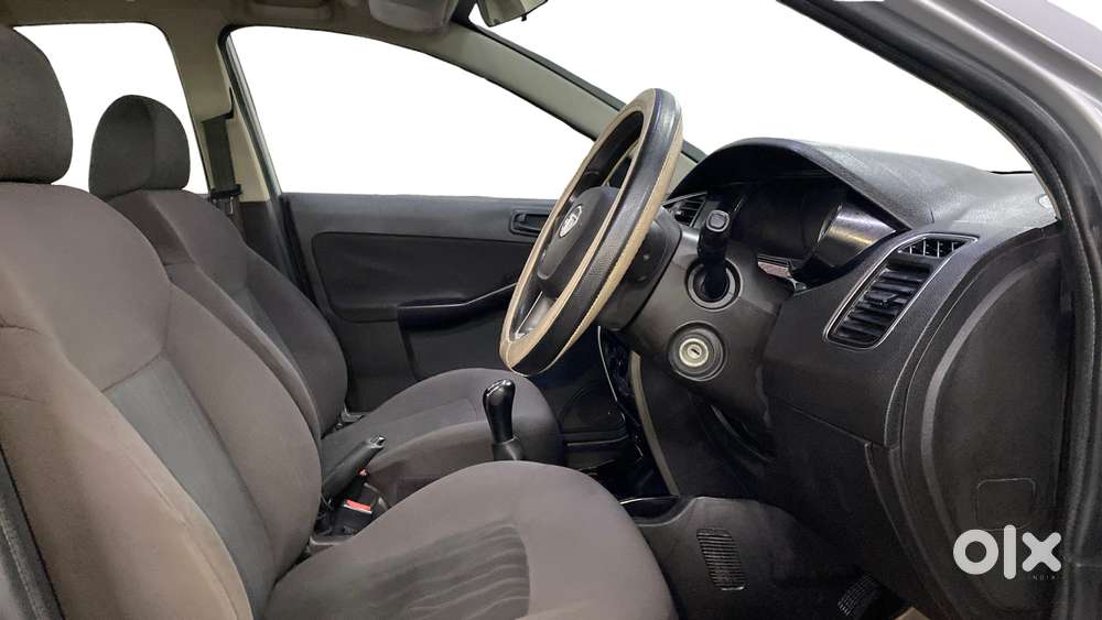 Tata Bolt Revotron Xm, 2016, Petrol