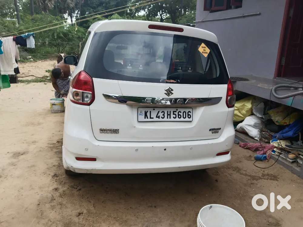 Maruti Suzuki Ertiga 2016 Diesel 230000 Km Driven