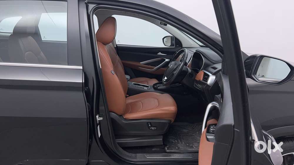 Mg Hector Plus 1.5 Sharp Turbo Cvt 6 Str, 2022, Petrol