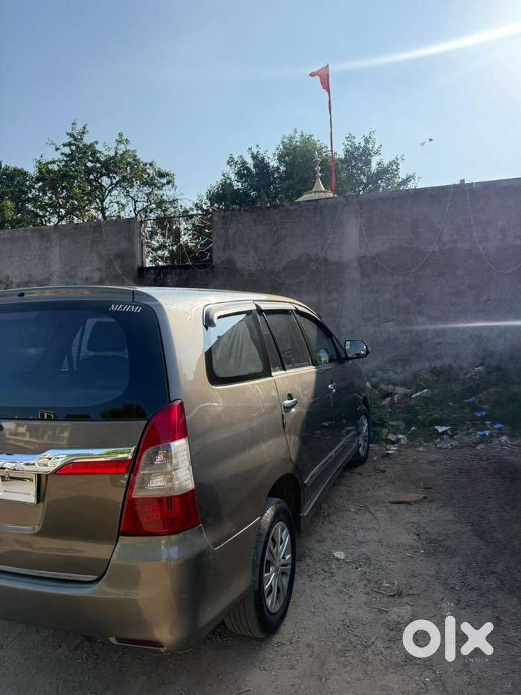 Toyota Innova 2015 Diesel 13750 Km Driven