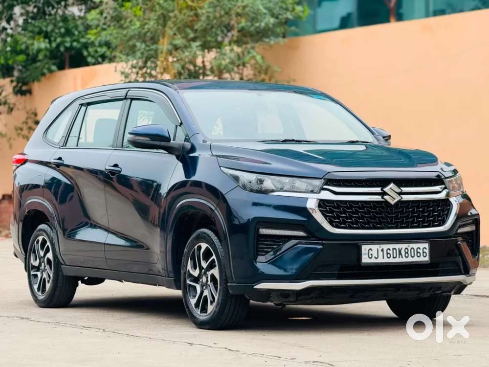 Maruti Suzuki Invicto Zeta Plus 8str, 2023, Petrol