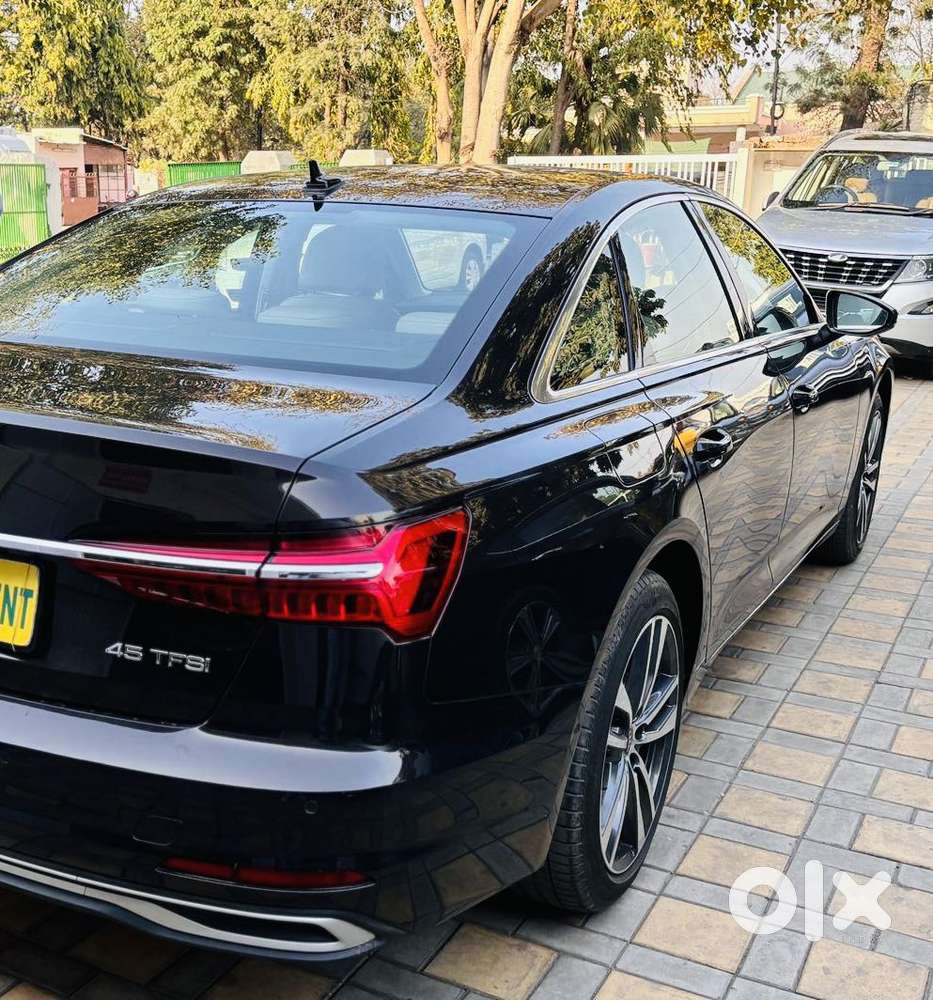 Audi A6 Technology 45 Tfsi W/o Matrix, 2025, Petrol