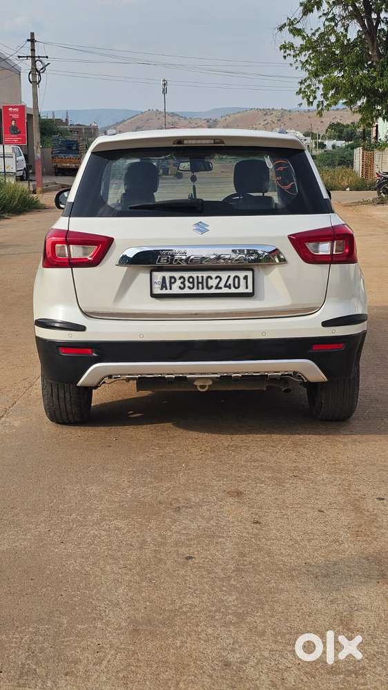 Maruti Suzuki Brezza 1.5 Zxi Plus Smart Hybrid, 2020, Petrol