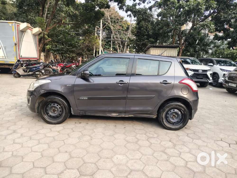 Maruti Suzuki Swift Vxi, 2015, Petrol