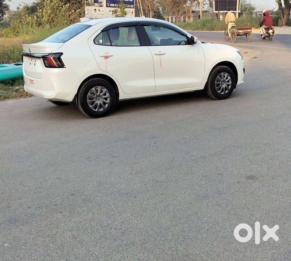 Maruti Suzuki Dzire Vxi Ags, 2025, Petrol