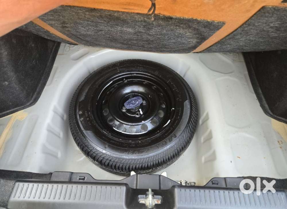 Maruti Suzuki Dzire 1.2 Vxi, 2017, Petrol