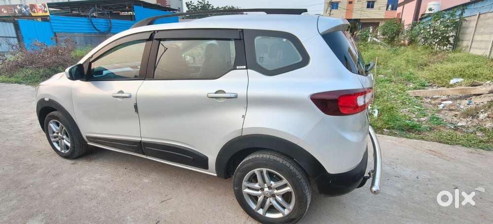 Renault Triber Rxz, 2021, Petrol