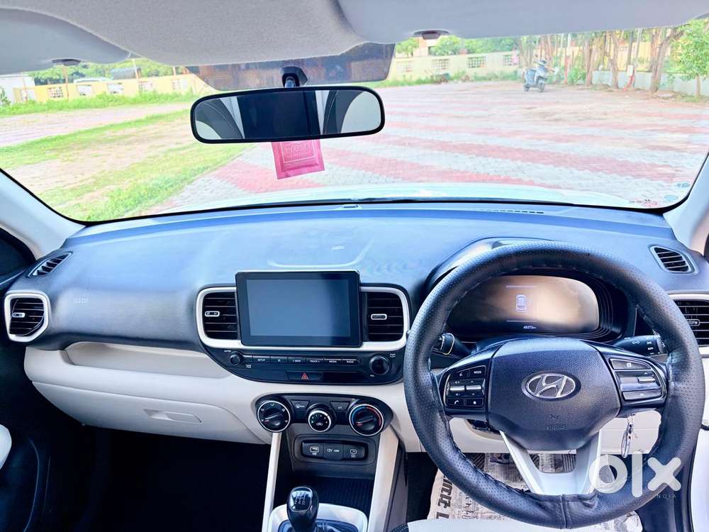 Hyundai Venue 1.2 S (o), 2023, Petrol