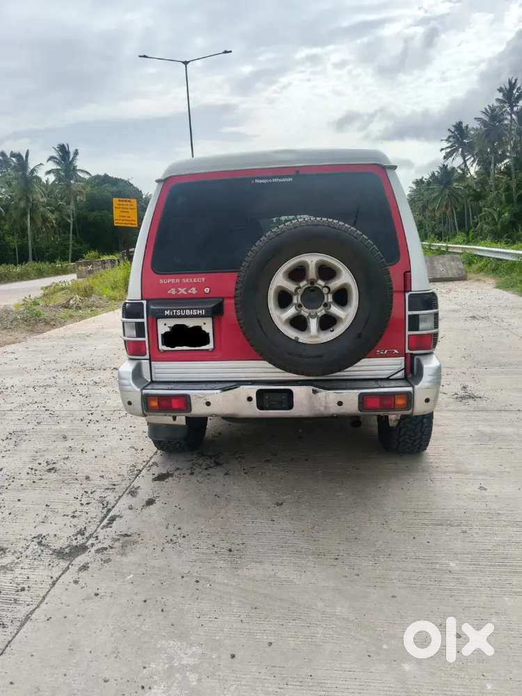Mitsubishi Pajero Sfx 2012