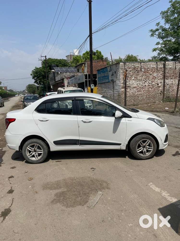 Hyundai Xcent 2015 Diesel Well Maintained