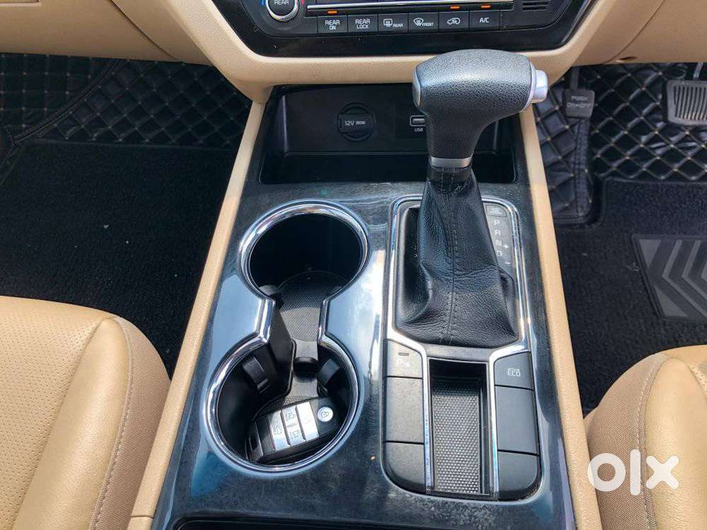 Kia Carnival Prestige, 2022, Diesel