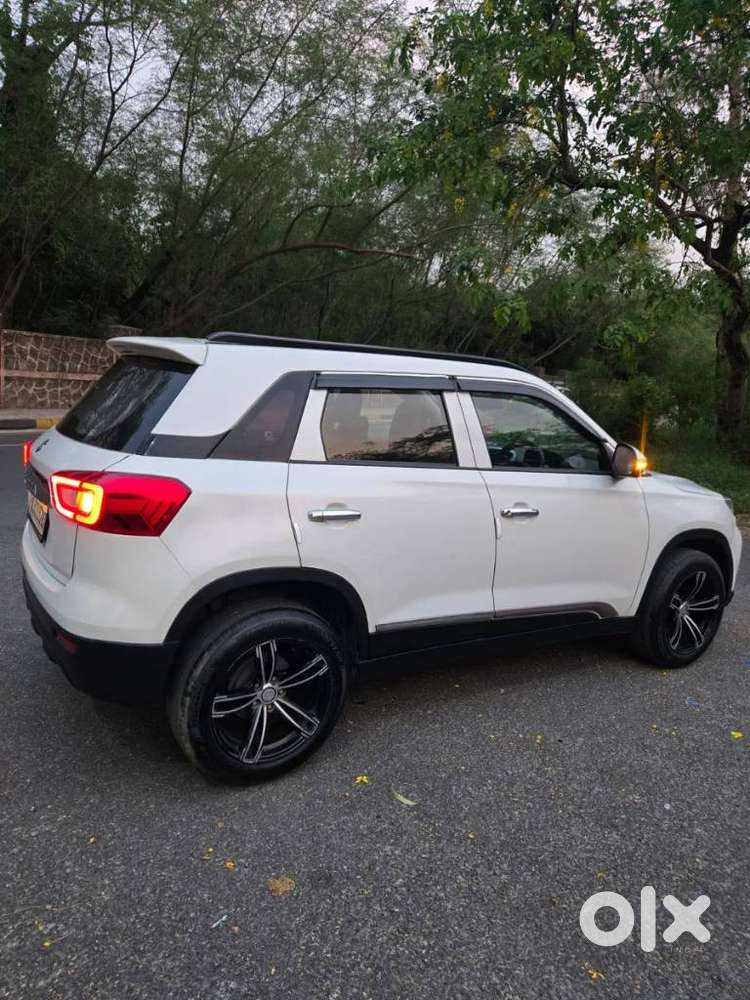Maruti Suzuki Brezza 1.5 Lxi Smart Hybrid, 2021, Petrol