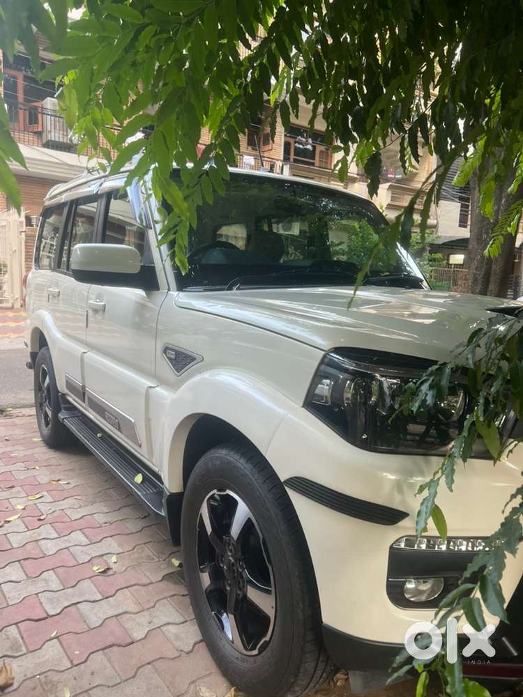 Mahindra Scorpio Classic 2022 Diesel Manual