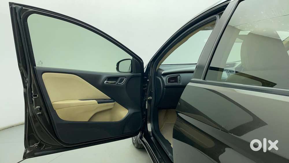 Honda City 1.5 V 4th Gen I-vtec Mt, 2022, Petrol