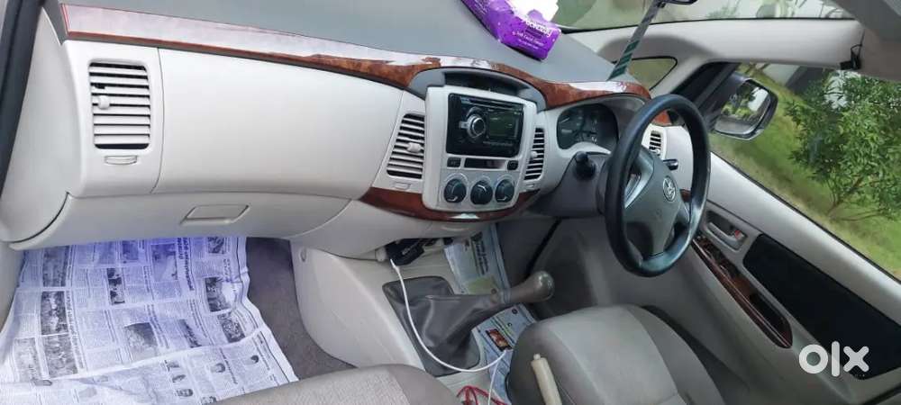 Toyota Innova 2014 Diesel Well Maintained