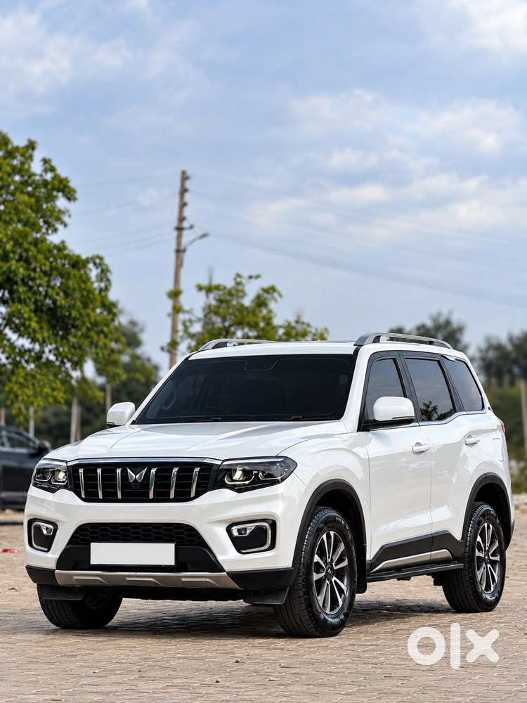 Mahindra Scorpio N Z8 Select Diesel At 2wd 7-seater, 2025, Diesel