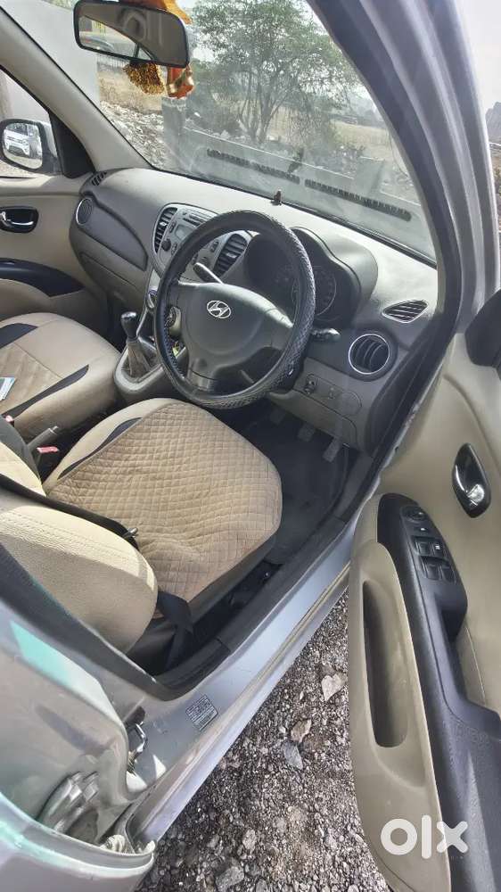 Hyundai I10 Sportz 2011