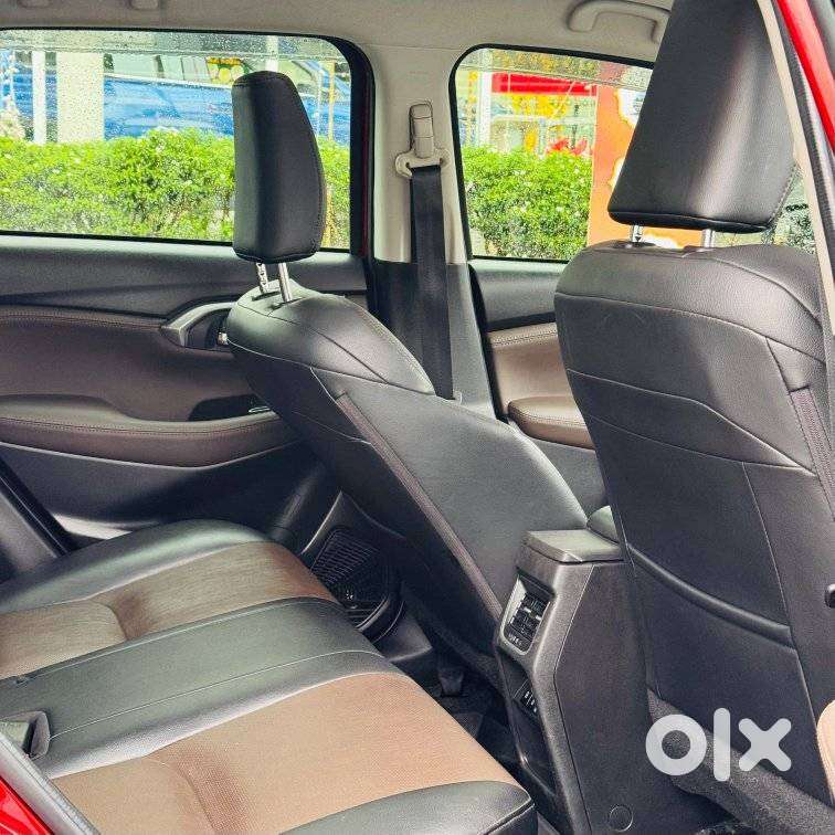 Toyota Urban Cruiser Hyryder 1.5 V Hybrid, 2023, Petrol