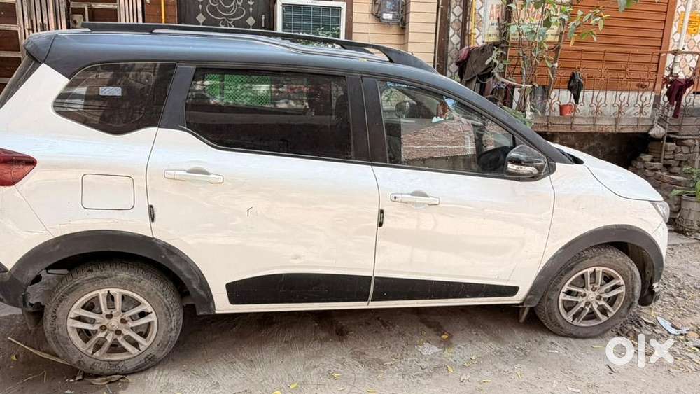 Renault Petrol Car 2022