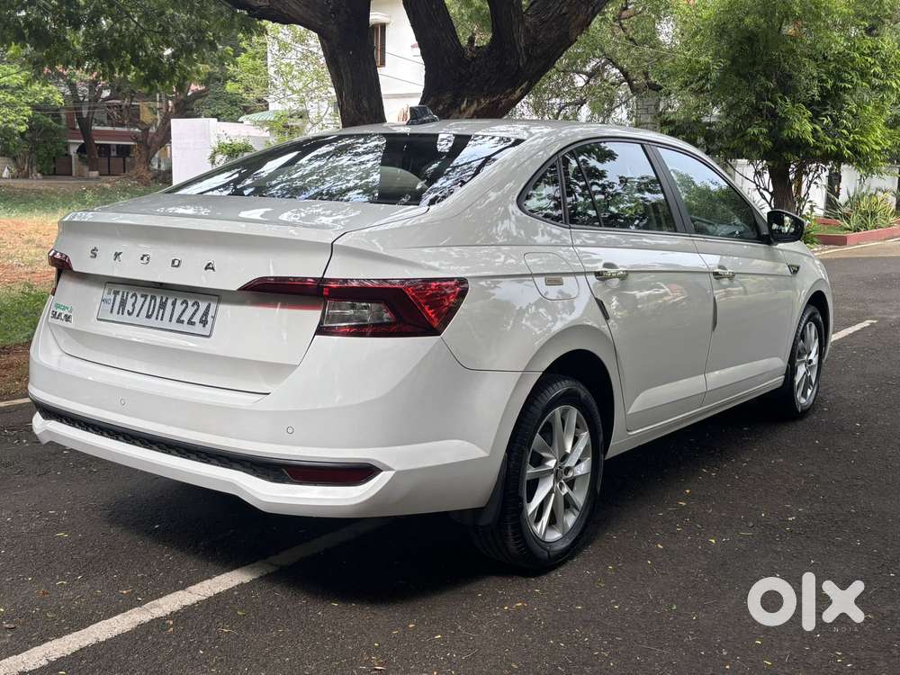 Skoda Slavia 1.0 Ambition Tsi, 2022, Petrol