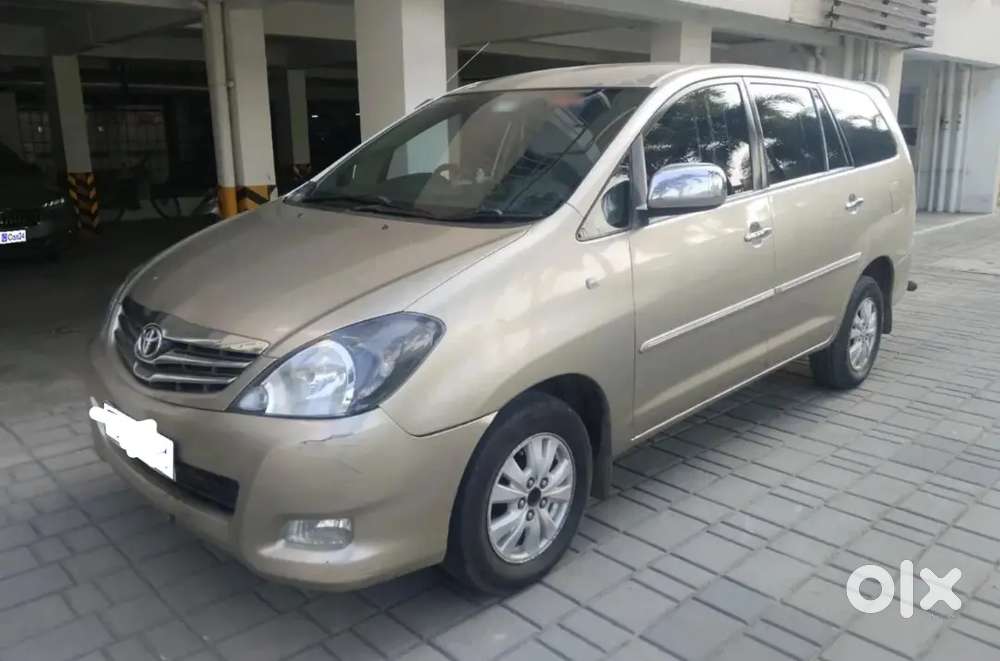 Toyota Innova 2011 Diesel 165000 Km Driven