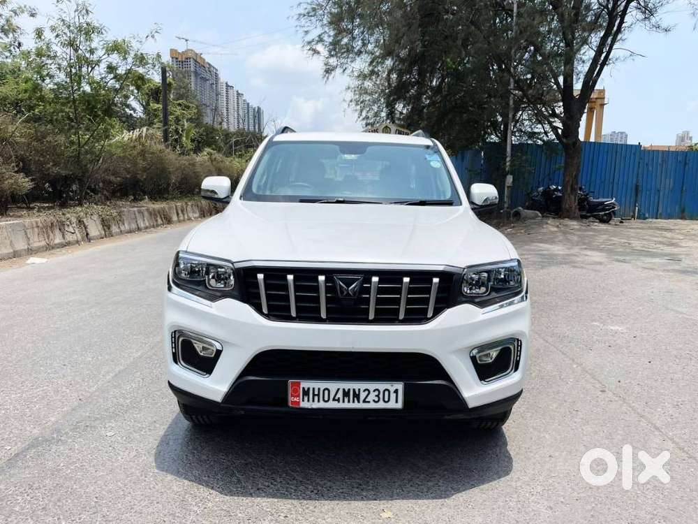 Mahindra Scorpio N Z4 Petrol At 7 Str, 2025, Petrol