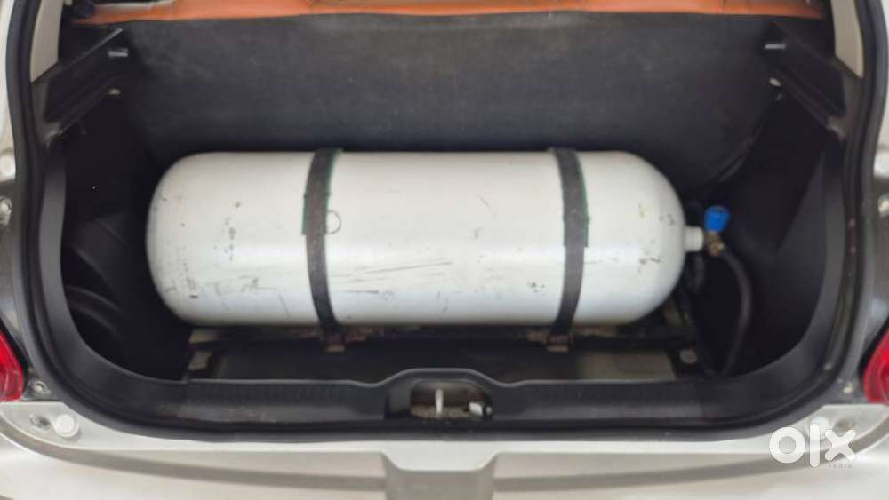 Maruti Suzuki Swift 1.2 Lxi (o), 2022, Cng & Hybrids