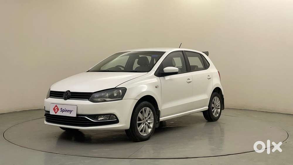 Volkswagen Polo Petrol Highline 1.2l, 2015, Petrol