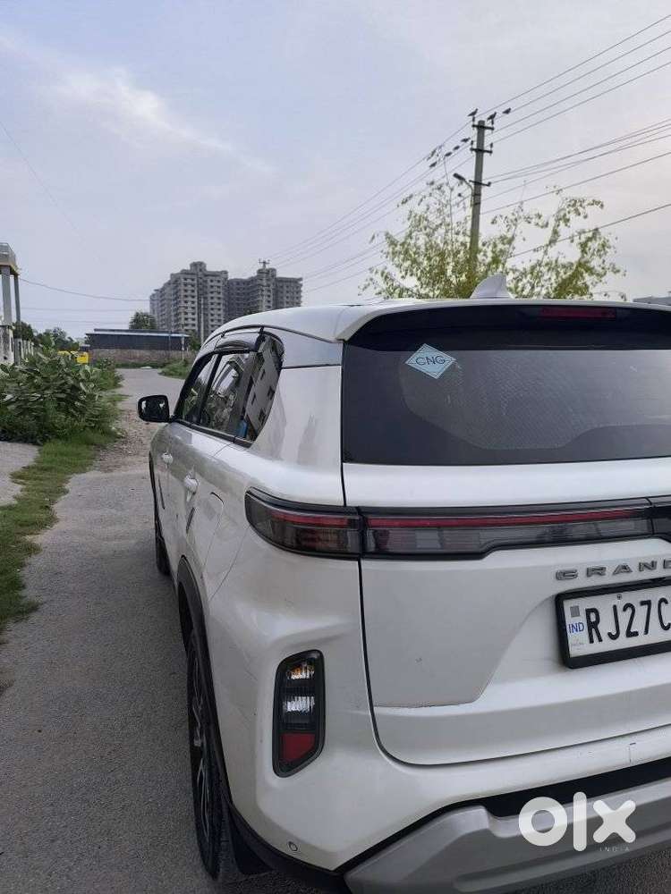 Maruti Suzuki Grand Vitara 1.5 Delta Cng, 2023, Cng & Hybrids