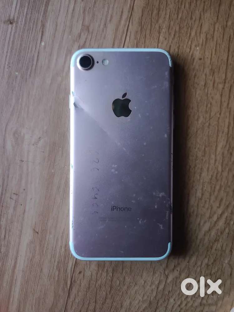 iPhone 7 (128GB)