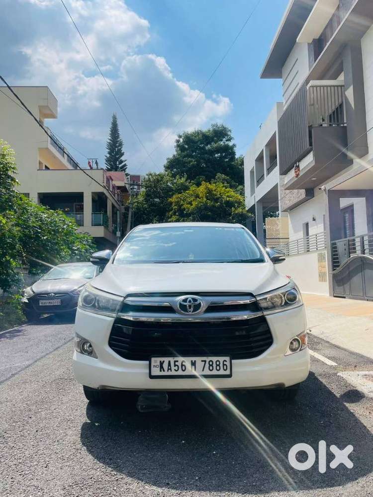 Toyota Innova Crysta 2.8 Z, 2016, Diesel