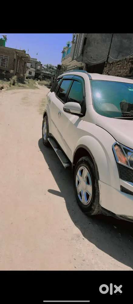 Mahindra Xuv500 2014 Diesel 120000 Km Driven