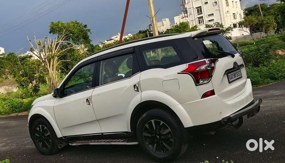 Mahindra XUV500 W11 Option, 2019, Diesel