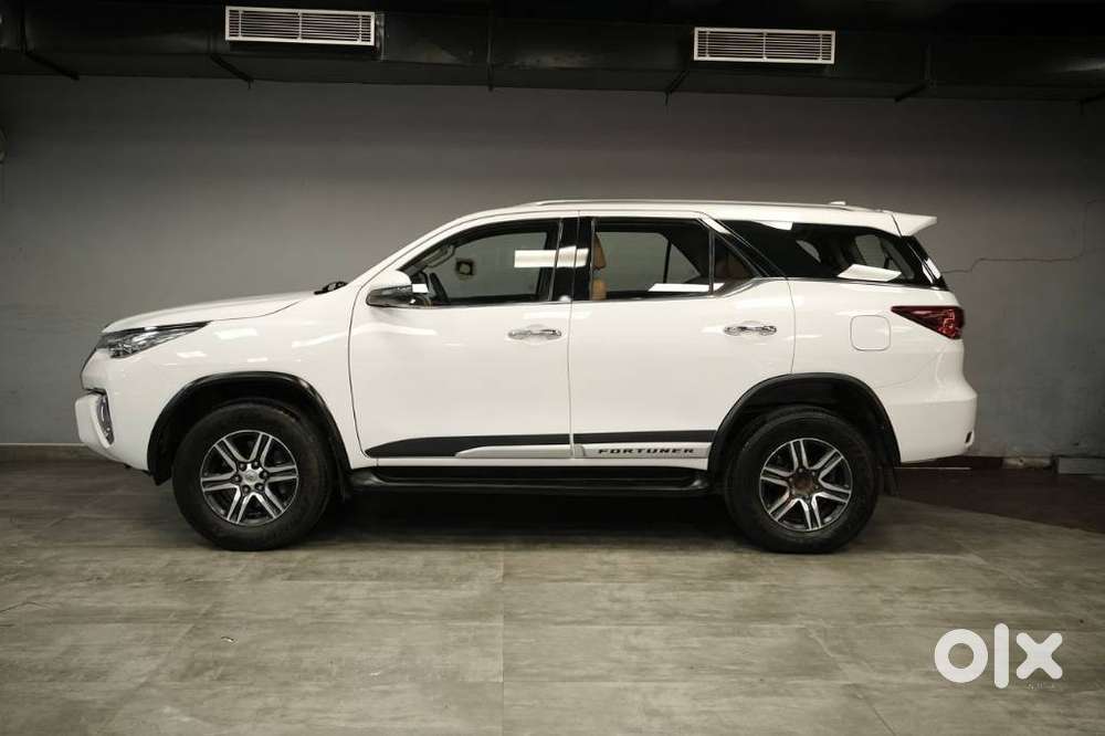 Toyota Fortuner 4x2 Manual, 2017, Diesel