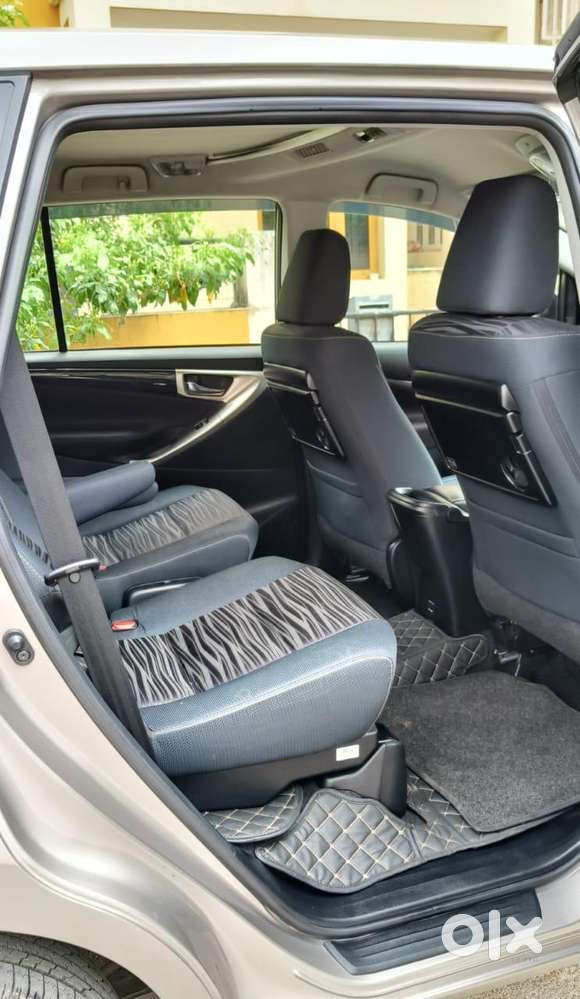 Toyota Innova Crysta 2.7 Vx Mt, 2023, Petrol