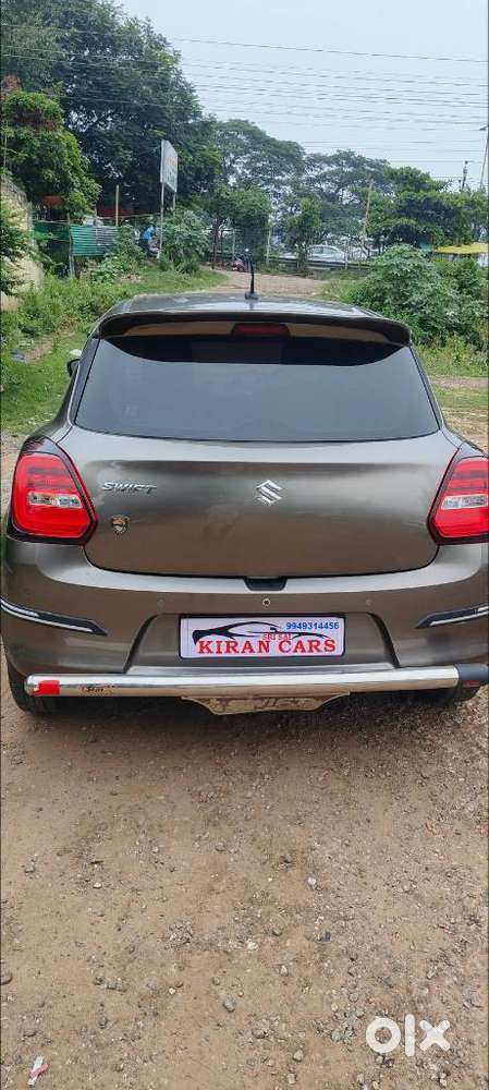 Maruti Suzuki Swift Vxi + Manual, 2022, Petrol
