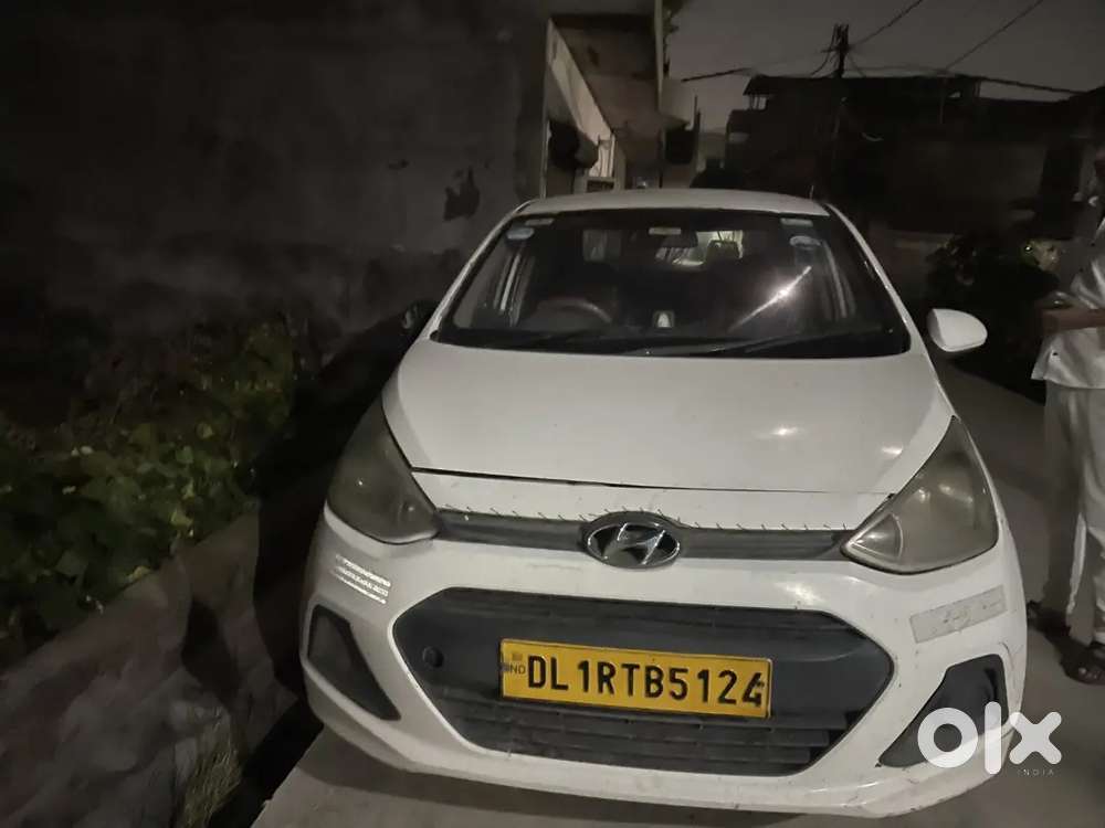Urgent Selling Hyundai Xcent 2016 Variant Year
